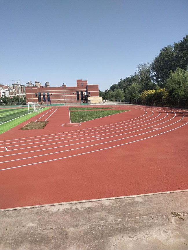 职工职业学院混合型跑道
